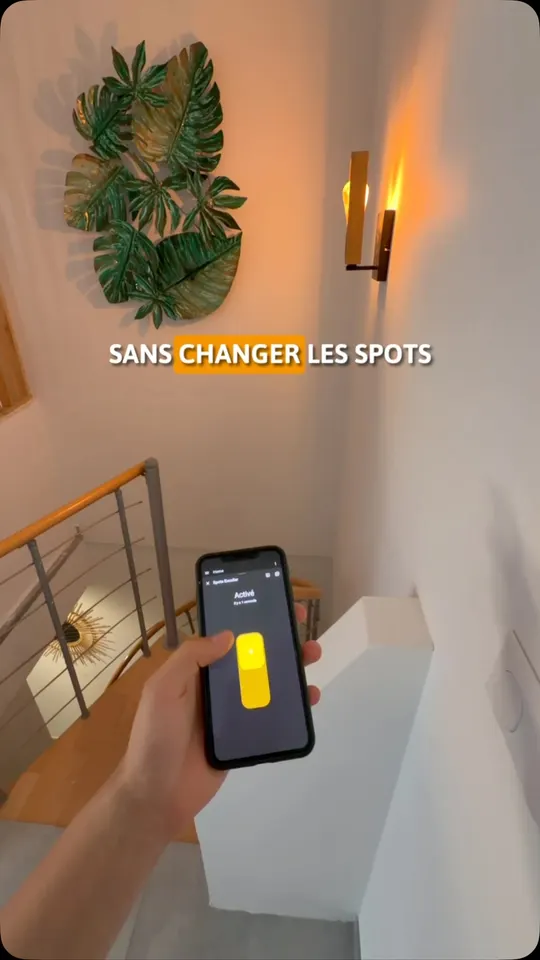 Un va-et-vient d'escalier rendu connecté, sans casser un mur